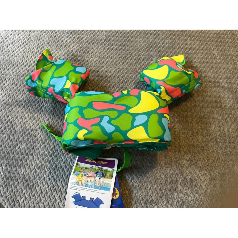 chriffer kids swim vest Size 33/55lbs